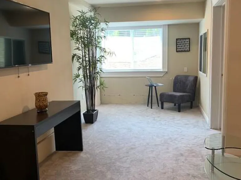 120 SW 294th St #2 — Photo 3