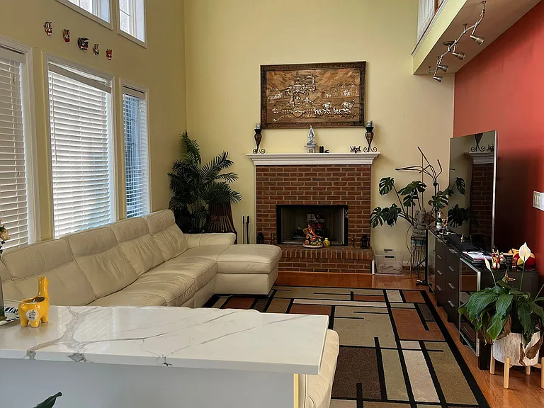 2839 Thistleberry Ct — Photo 2