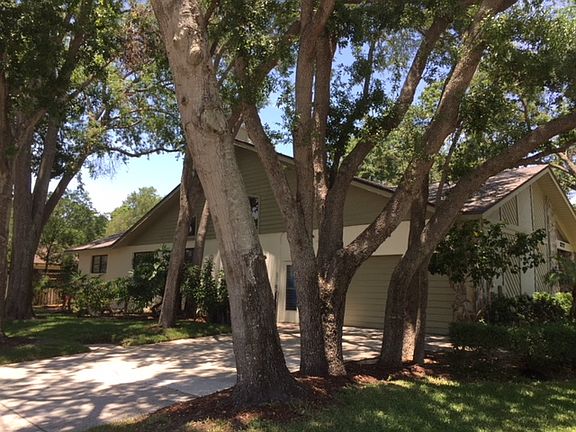 2nd image of 377 Mayfair Cir E