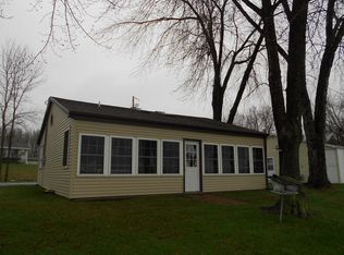 1483 N Bayshore Rd, Brussels, WI 54204