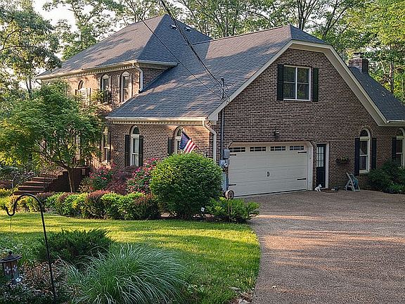 4th image of 704 Candlewood Trl