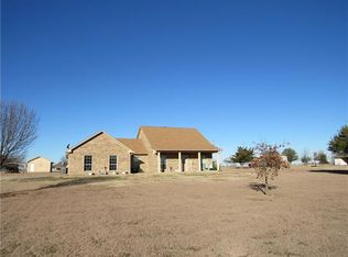 677 County Road 4444, Trenton, TX 75490