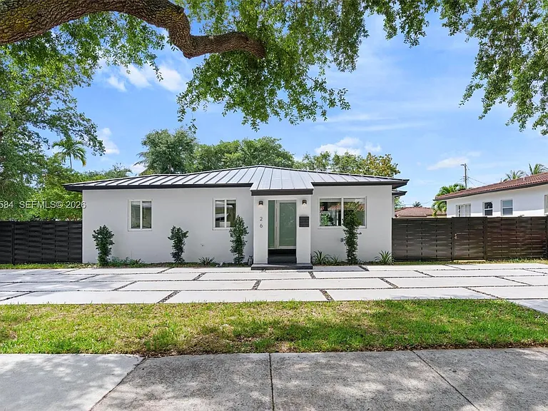 26 NE 88th St — Photo 1
