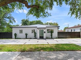 26 NE 88th St, El Portal, FL 33138