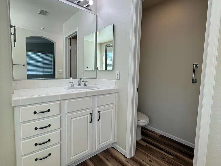 6446 Alexandri Cir — Photo 26