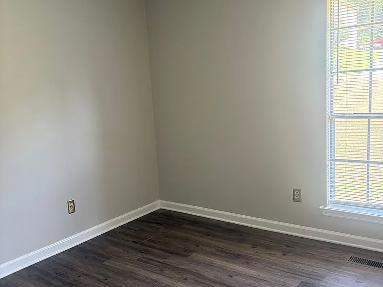 2025 Brewster Rd — Photo 6