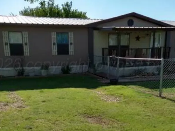 206 S Harbor Dr, Fritch, TX 79036