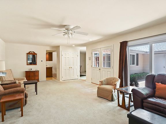 4th image of 1 Croydon On Duxbury #1