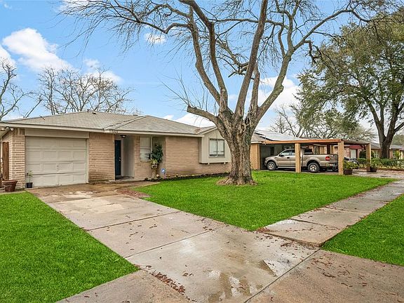 2nd image of 5322 Castlecreek Ln