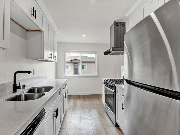 5th image of 2033 S Harbor Blvd #2034