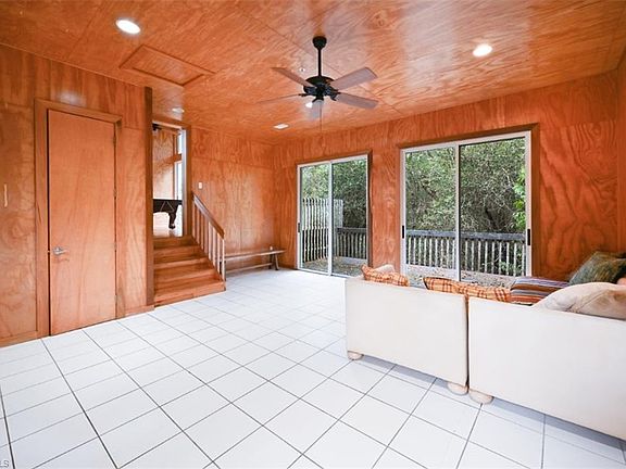 5th image of 10851 Bromley Ln E