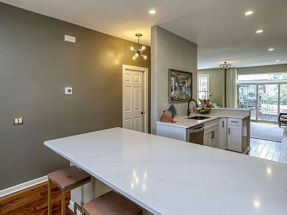 5th image of 221 1st Ave NE APT 10