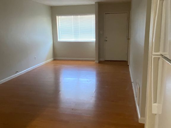 3rd image of 241 Willow St #241