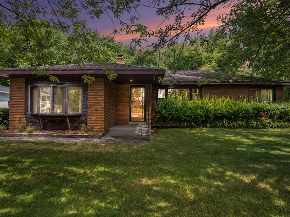 17643 N Shore Rd, Spring Lake, MI 49456