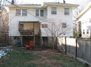 5715 Oak St, Kansas City, MO 64110