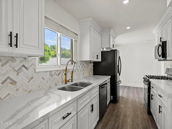 1455 Calle Tulipan, Thousand Oaks, CA 91360