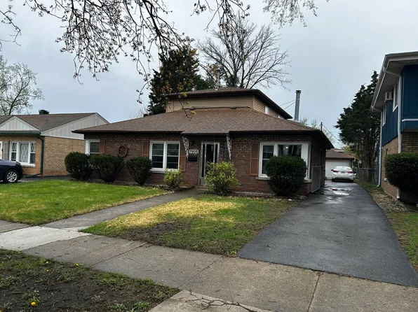 7805 45th St, Lyons, IL 60534