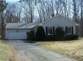 19 Saddle Hill Dr, Guilford, CT 06437