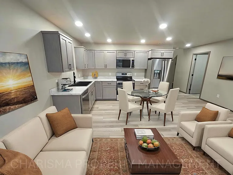 Anthony Wyatt Properties — Photo 32