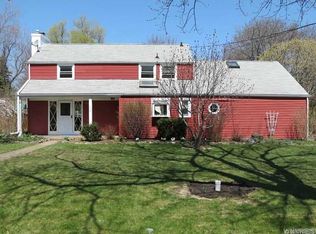 885 Orchard Dr, Lewiston, NY 14092