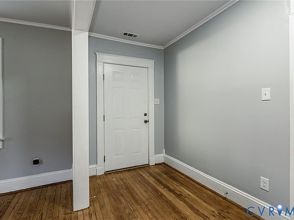 5th image of 214 Lowell St