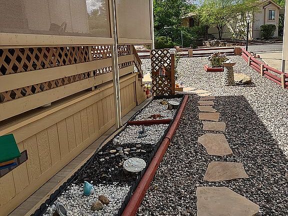 Side porch walkway to back