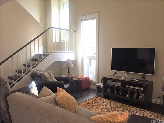 4th image of 3747 Live Oak Dr