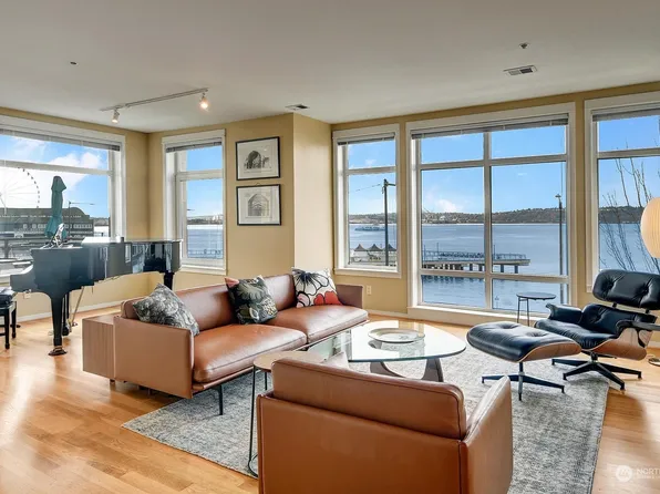 1950 Alaskan Way #327, Seattle, WA 98101