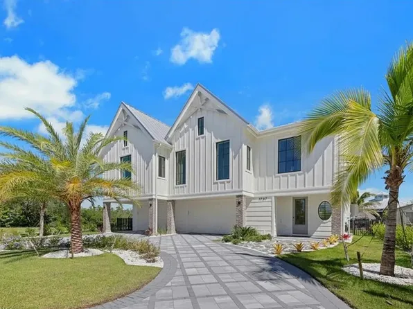 211 1st St, Bonita Springs, FL 34134