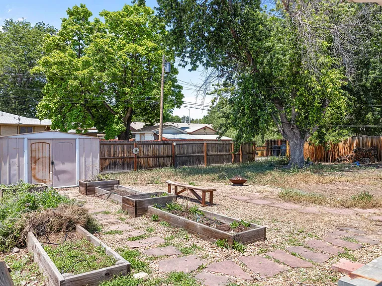 The possibilities are endless - plant all the things in the raised garden beds, enjoy extra storage in the shed, or turn it into your own little potting space.