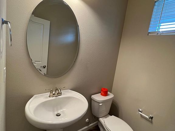 2nd image of 8826 55th Pl NE