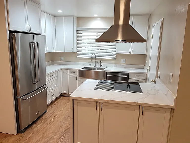 948 Leith Ave — Photo 3