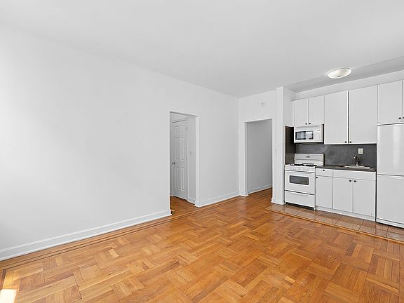 5th image of 41-41 41st St #5N