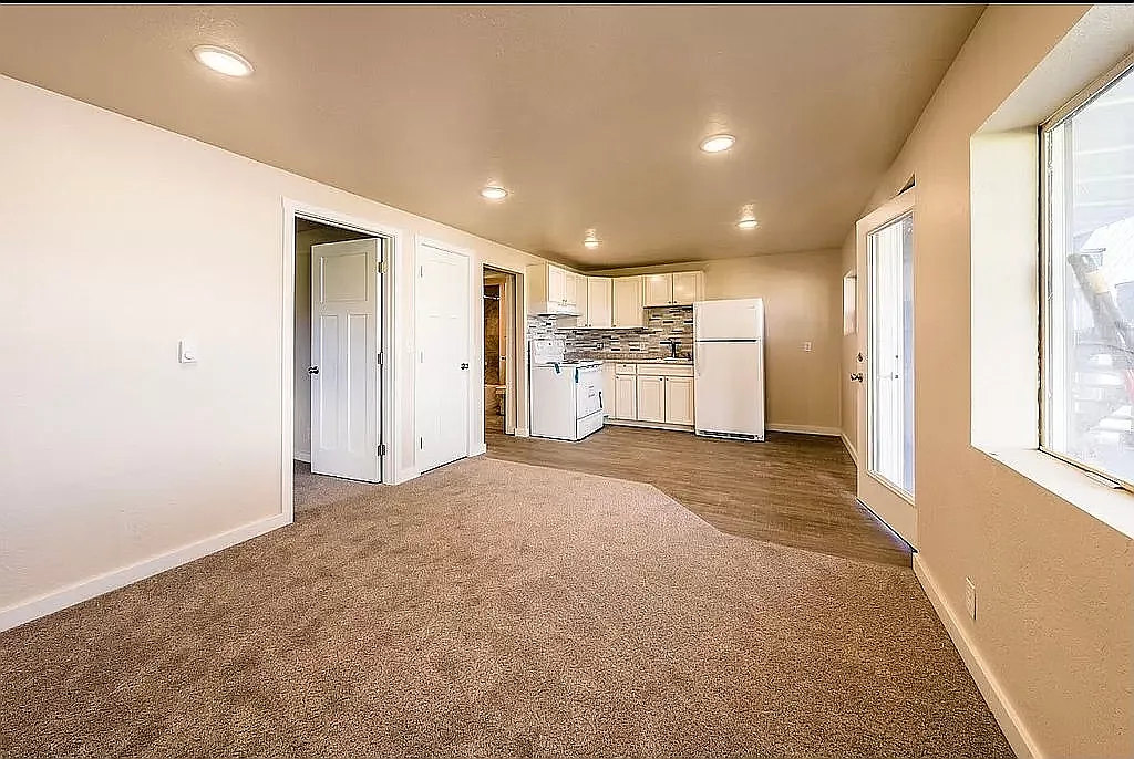 1 bed, $1,885 — Photo 2