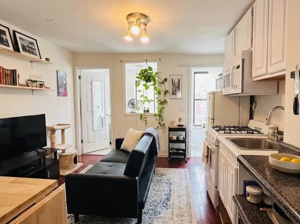518 E 6th St APT 12A, New York, NY 10009
