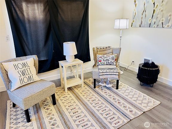 3rd image of 3118 Dover Street