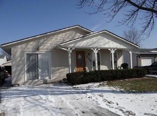 2409 Chestnut Ln, Morris, IL 60450