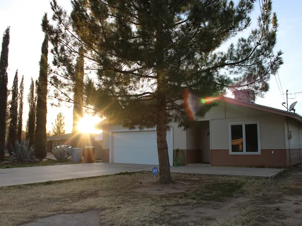 10520 Santa Paula Dr, Socorro, TX 79927