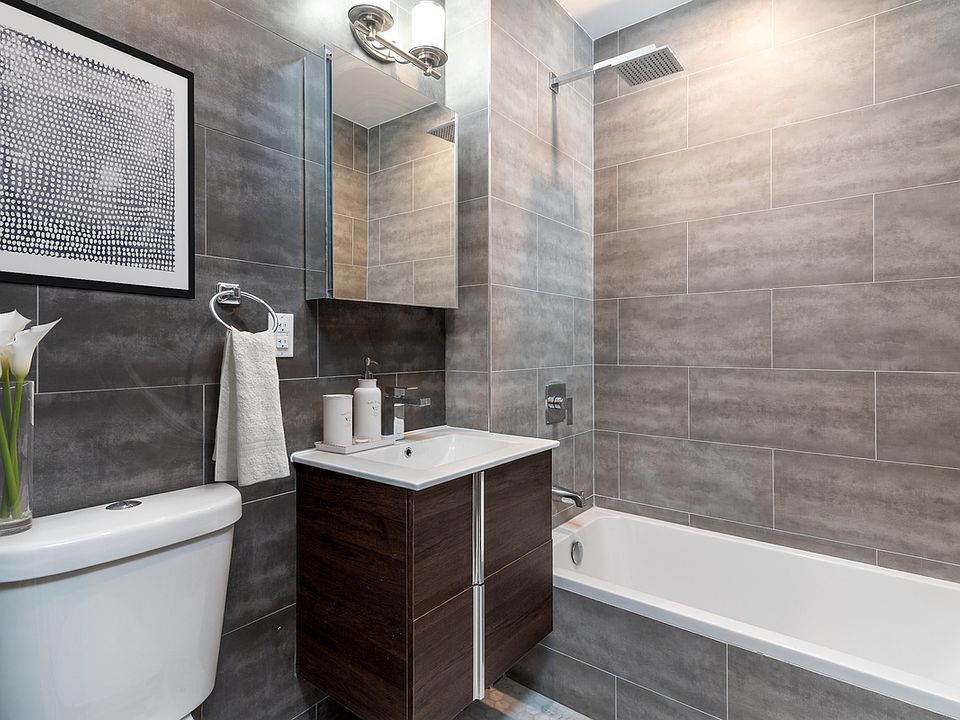 1st image of 921 Washington Ave #610