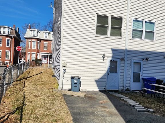 4th image of 80 Blue Hill Ave APT 5