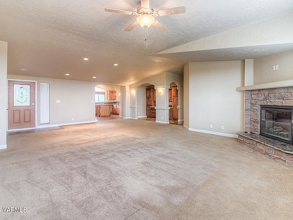 5th image of 170 S Manuel Ln