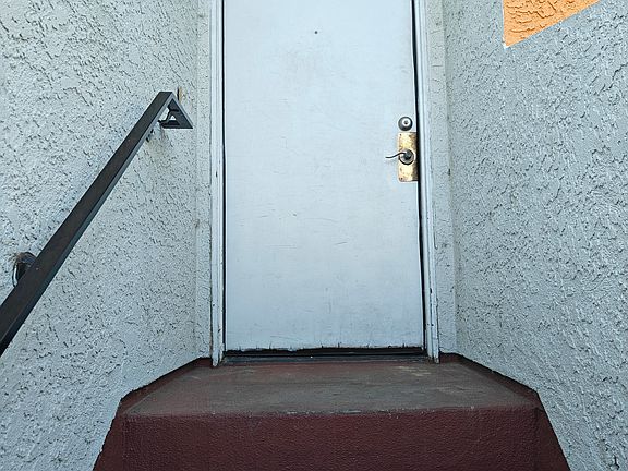 2nd image of 3619 Armour Ave #1