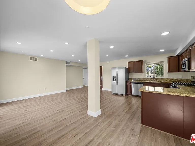 5315 Bellingham Ave #204 — Photo 13