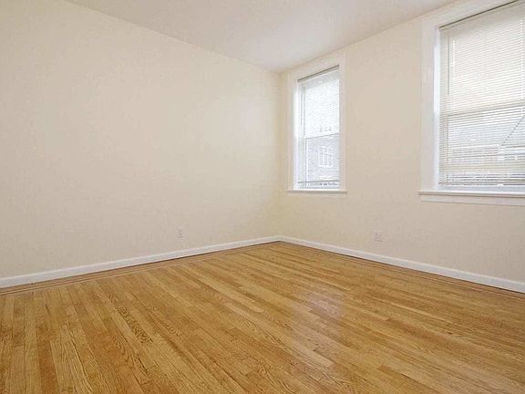 4th image of 2329 31st Dr APT 2F