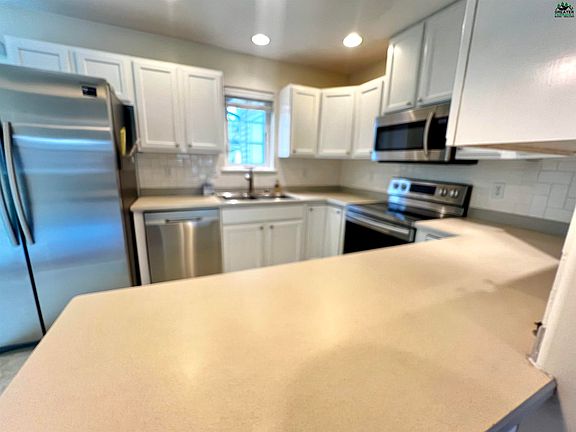 3rd image of 1046 Dogwood St APT 4