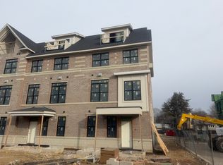 624 School St Unit 9, Naperville, IL 60540