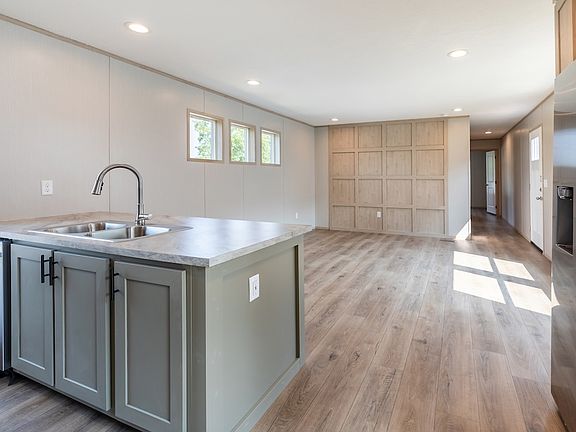 5th image of 321 Beallsville Rd #4