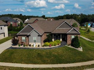 3019 Andres Ct, Floyds Knobs, IN 47119