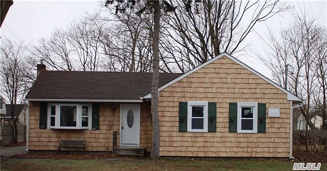 1st image of 65 Beachwood Dr