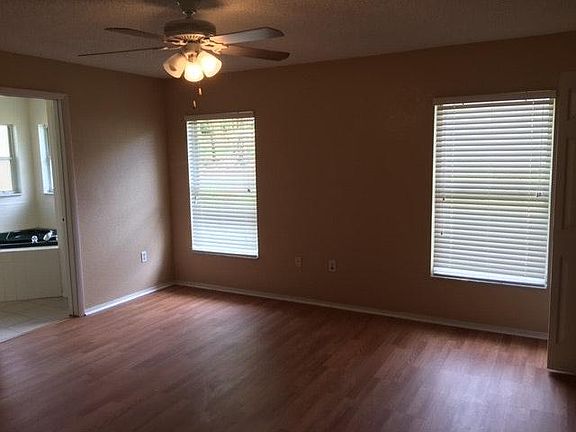 4th image of 8903 N Mendoza Way
